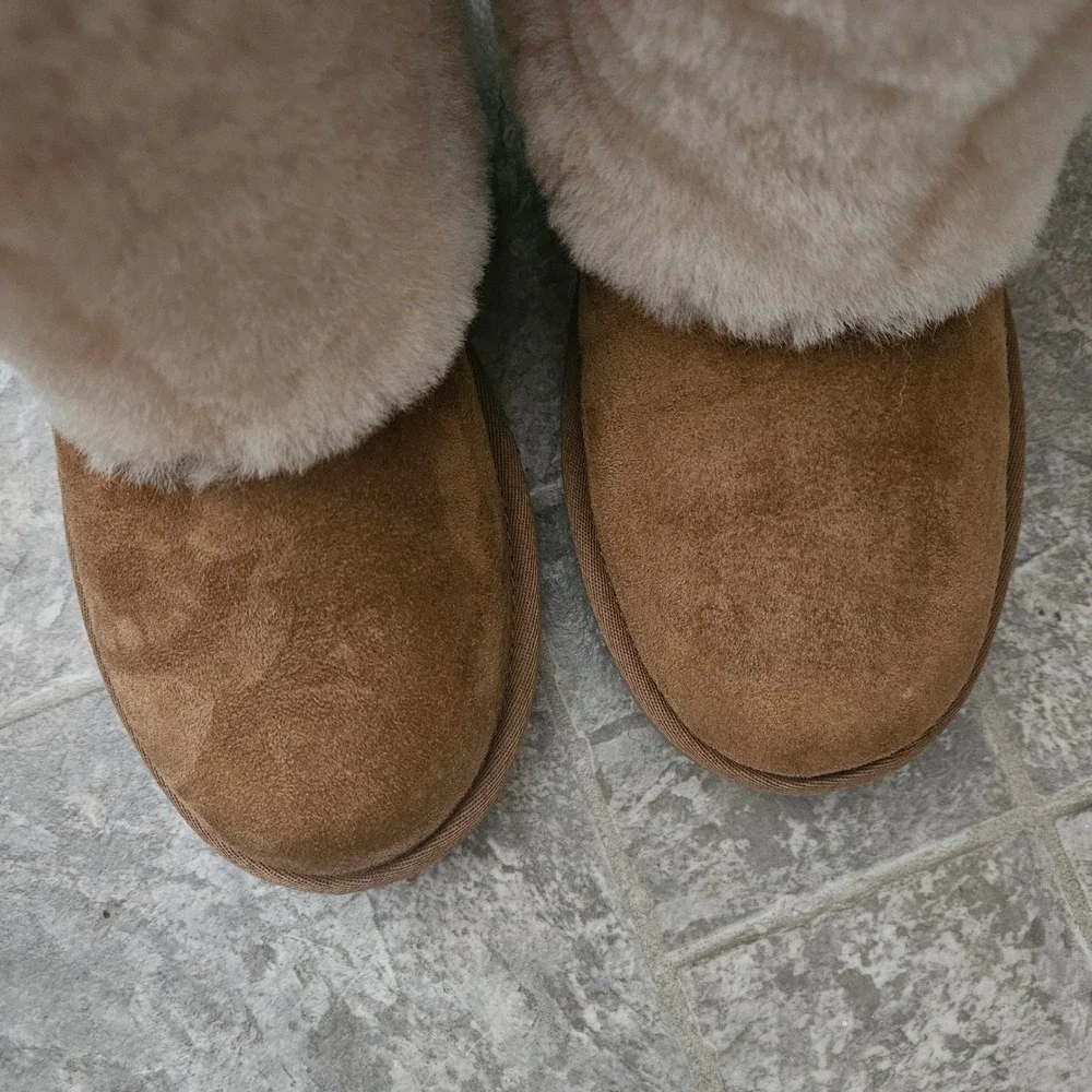 UGG Australia Patten Women 7 Chestnut Suede Sheapskin Cuff Short Boot‎ Cozy